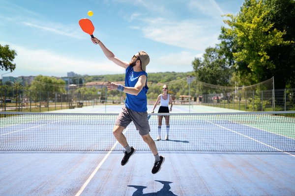 Comment choisir une raquette de pickleball adaptée à votre jeu ?